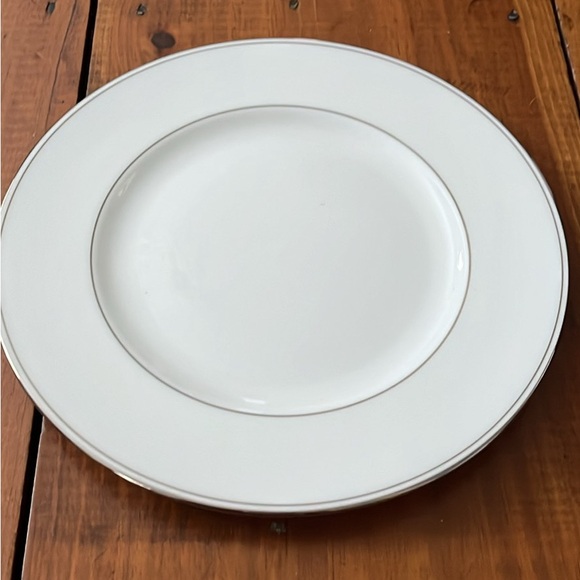 Federal Platinum by Lenox - Picture 1 of 14